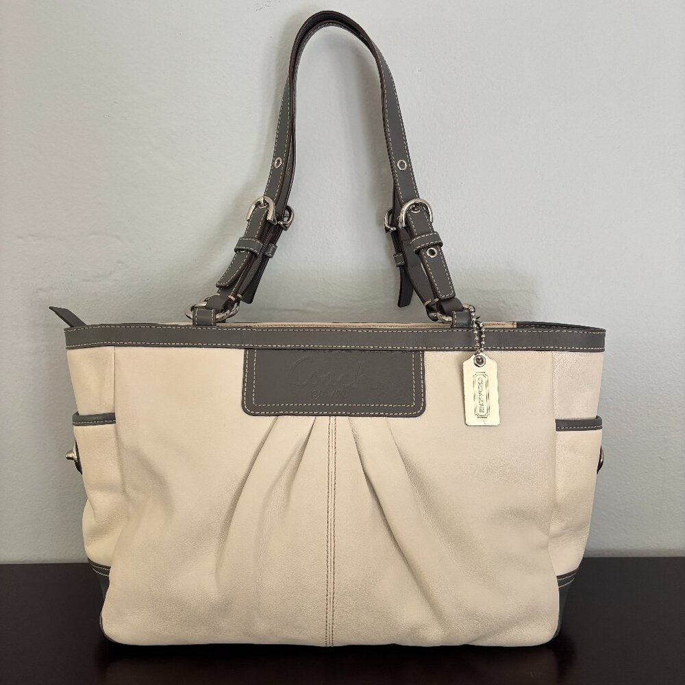 Coach White & Gray Leather Pleated East West Gallery Tote